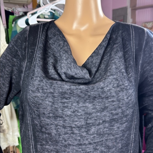 Maurices Women's Black top size medium - Picture 4 of 5